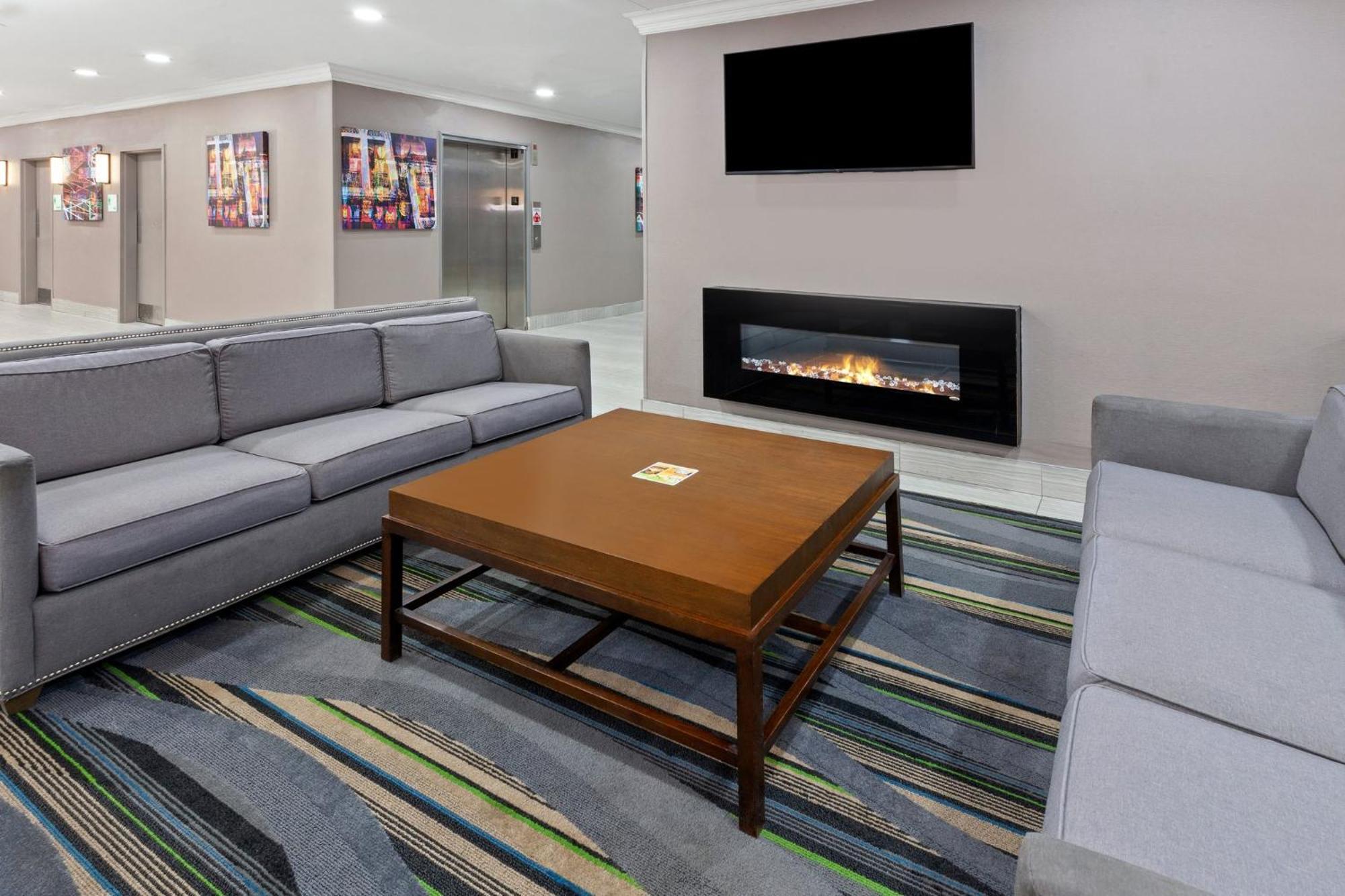 Holiday Inn Chicago/Oak Brook By Ihg Oakbrook Terrace Kültér fotó